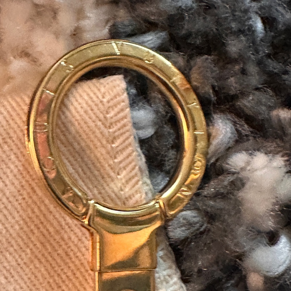 Louis Vuitton Blooming Flowers Chain Bag Charm - Picture 5 of 16